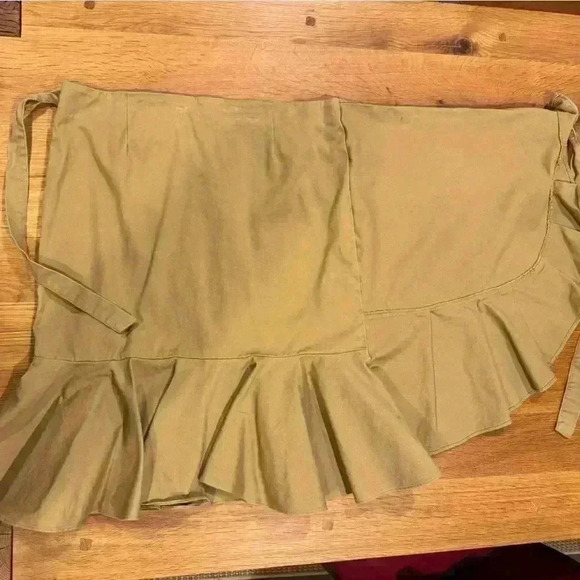 Who What Where- Brown wrap zip up skirt. Size 14 - Picture 4 of 4